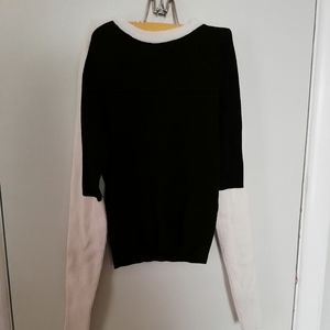 Zara sweater top black & white